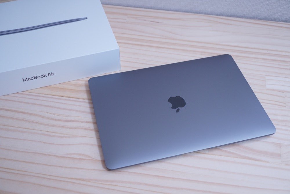 MacBook Air M1 13インチ　スペースグレイ