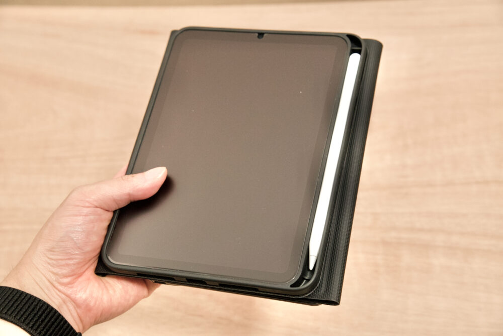 iPad mini 第6世代用キーボードケース